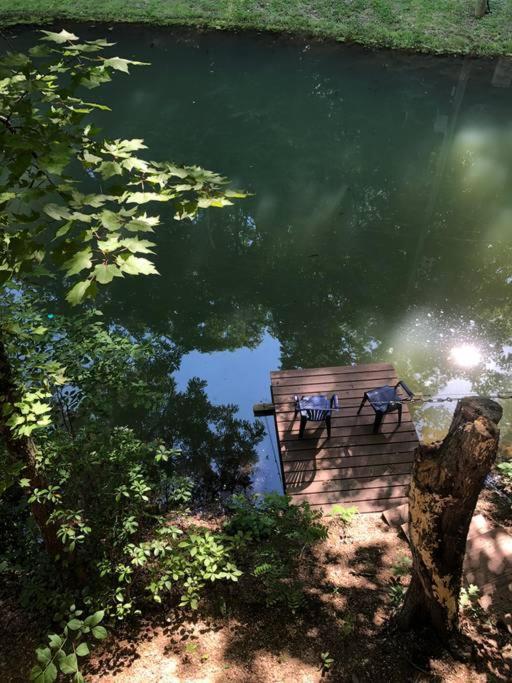 The Fishing Hole Cabin - Sage Vacations แกตลิงเบิร์ก ภายนอก รูปภาพ